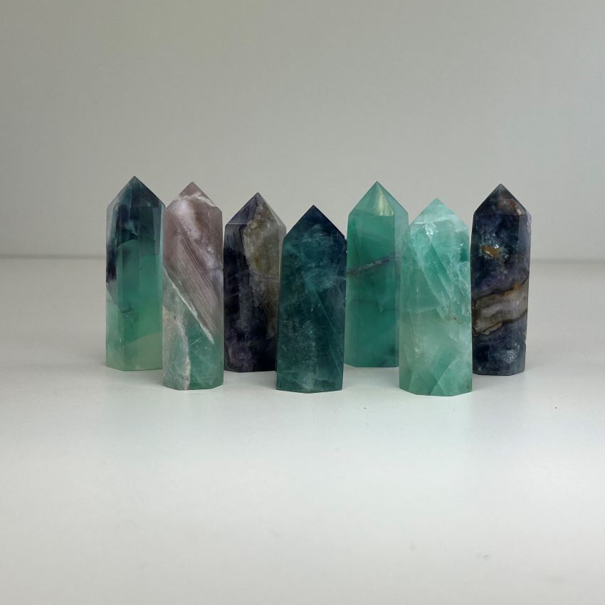 FLUORITE GREEN POINTS